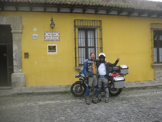 07/07/12. Chegada em Antigua, a 50 km. da capital Guatemala.