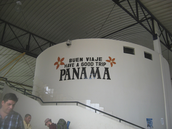 <p>
	03/07/12. Aduana de saída do Panamá.</p>
